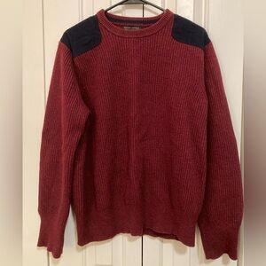 Banana Republic Men's Burgundy Sweater with Navy Accents